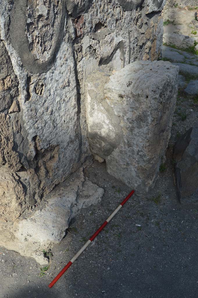 Pompeii. Street shrine with altar at VI.1.19, October 2017. Looking towards west side of altar.
Foto Taylor Lauritsen, ERC Grant 681269 DCOR.

