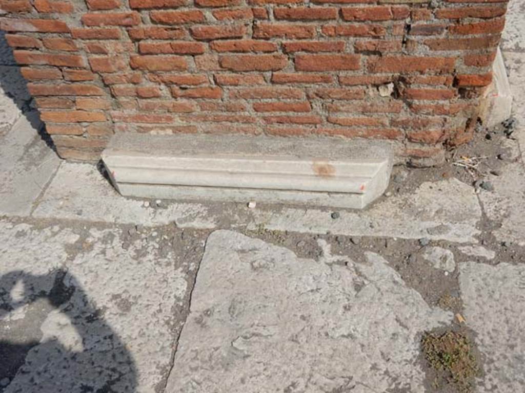 Arch of Augustus. May 2015. Marble on south face of west side.
Photo courtesy of Buzz Ferebee.
