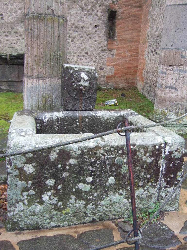 Fountain outside VIII.7.30. December 2005. Looking south.