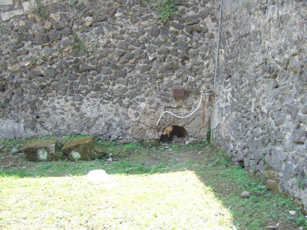 Rear of Fountain in Gladiators Barracks?  May 2006. Connected under a large stairway. Looking south.