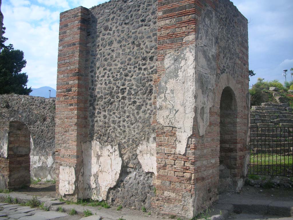 Porta Ercolano or Herculaneum Gate, Pompeii. May 2010. 
Looking towards west wall of east side of gate from south end. Photo courtesy of Ivo van der Graaff.
