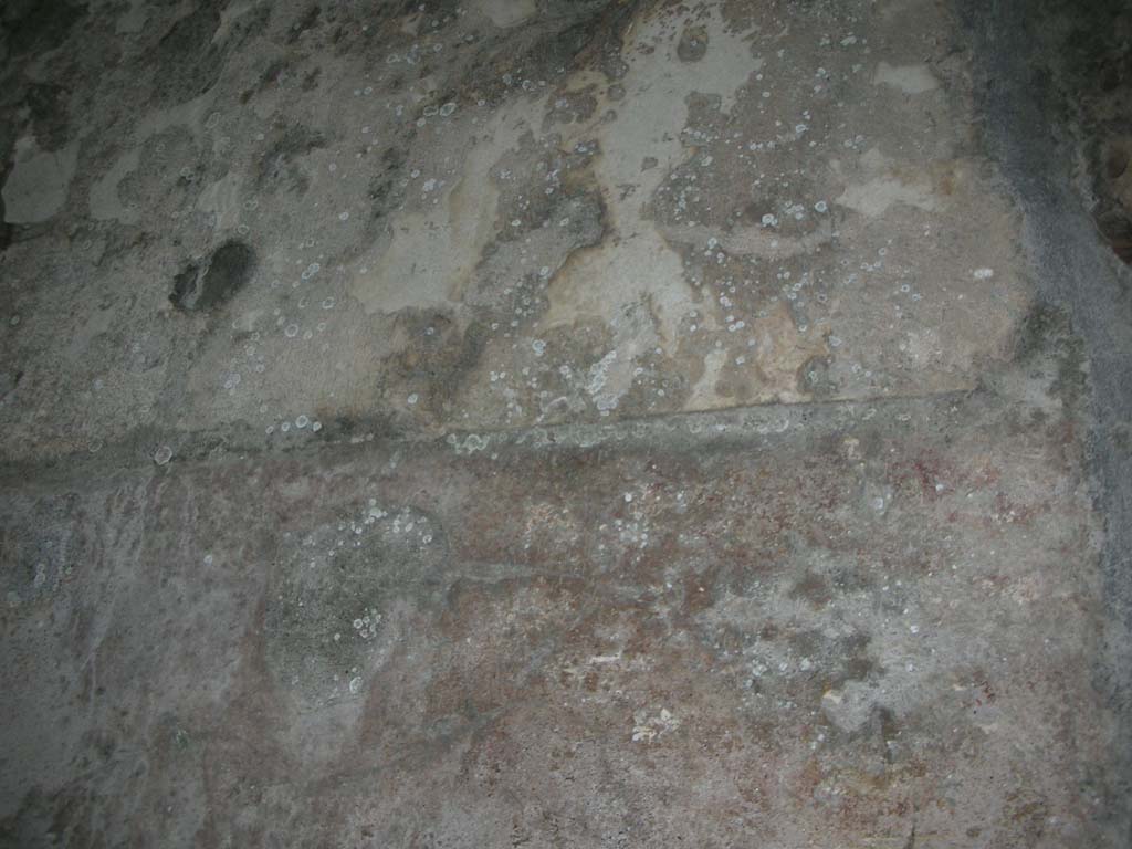 Nola Gate, Pompeii. May 2010. Detail of remaining plaster on north side of gate. Photo courtesy of Ivo van der Graaff.

