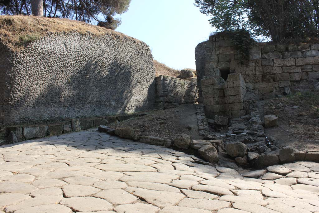 Pompeii Porta Nola. July 2017. City drain on outer north side of gate. Photo courtesy Stephen Kay, British School at Rome.