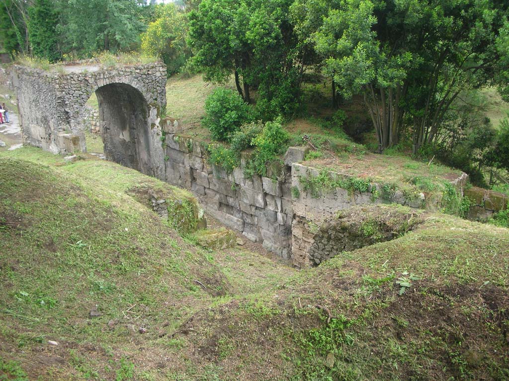 Nola Gate, Pompeii. May 2010. 
Looking north-west across upper south side, towards upper north side and gate. Photo courtesy of Ivo van der Graaff.
