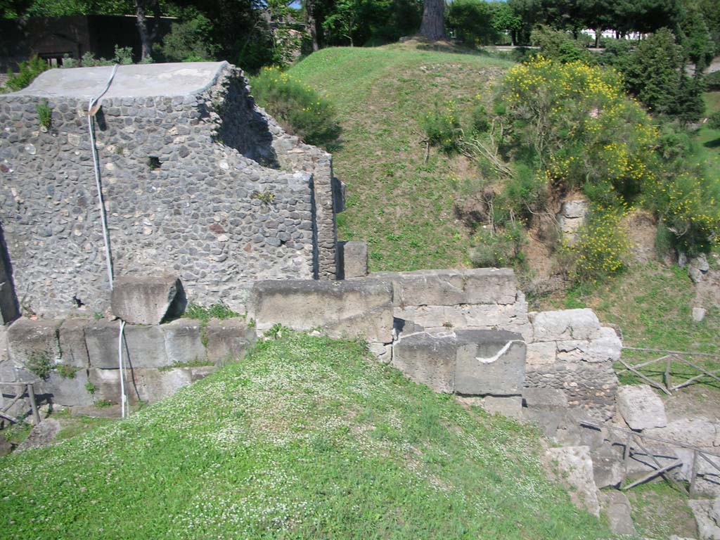 Porta di Nocera or Nuceria Gate, Pompeii. May 2010. 
Looking east from west exterior of gate at south end from agger. Photo courtesy of Ivo van der Graaff.
