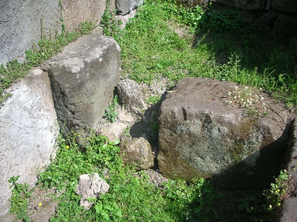 Porta di Nocera or Nuceria Gate, Pompeii. May 2010. Stone on west side of gate. Photo courtesy of Ivo van der Graaff.