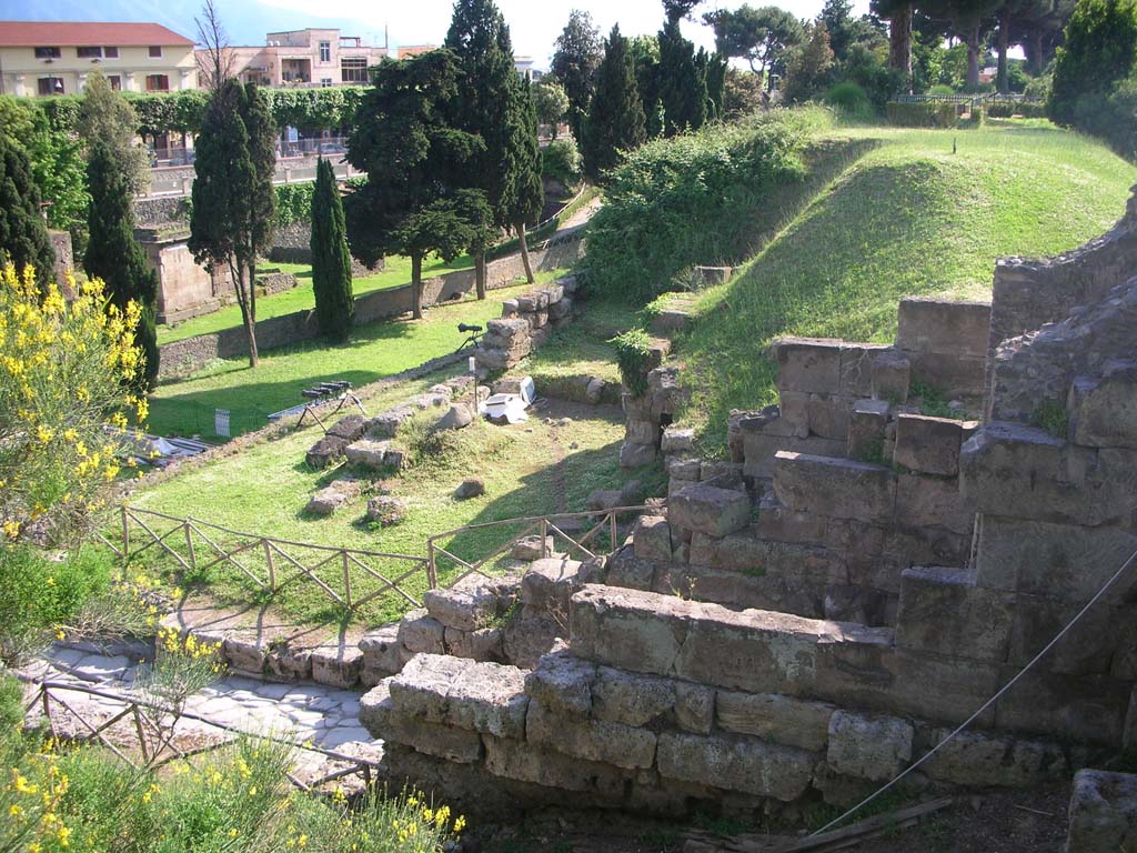 Porta di Nocera or Nuceria Gate, Pompeii. May 2010. 
Looking west towards Nocera Gate, on right, across agger towards city wall on south-west side of Gate. Photo courtesy of Ivo van der Graaff.
