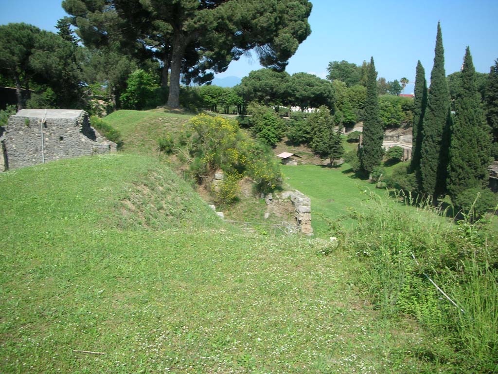 Porta di Nocera or Nuceria Gate, Pompeii. May 2010. 
From agger on west side, looking east to south side of Nocera gate. Photo courtesy of Ivo van der Graaff.
