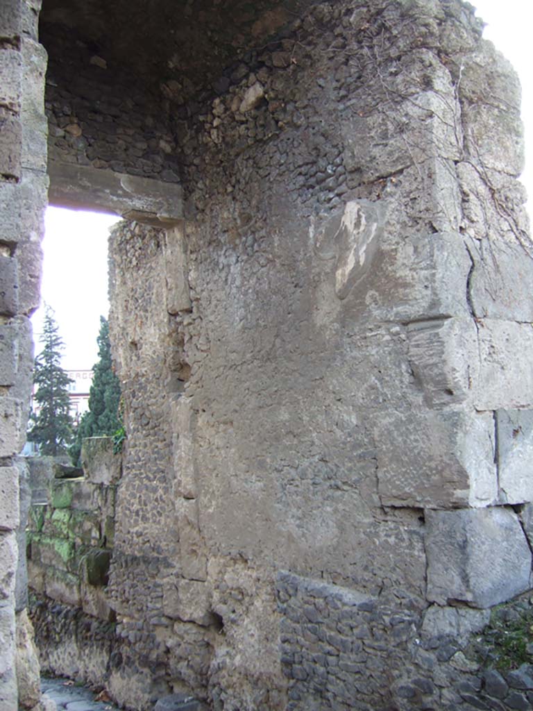 Pompeii Porta di Nocera. December 2005. West side of gate, looking south.