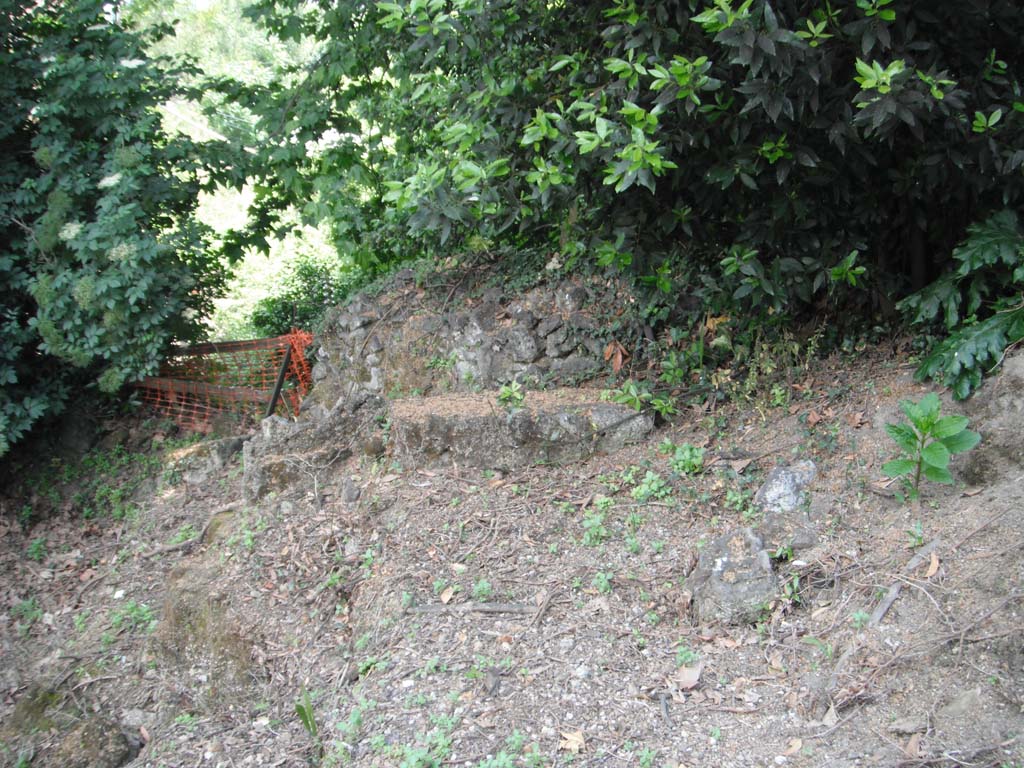 Porta Stabia, Pompeii. May 2011. Upper west side, looking south-west. Photo courtesy of Ivo van der Graaff.