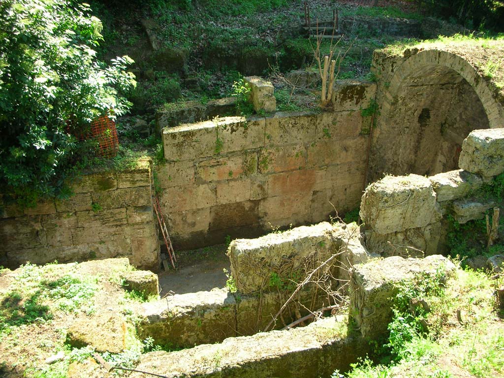 Porta Stabia, Pompeii. May 2010. 
Looking west from upper exterior east side of gate, continuation from above photo. Photo courtesy of Ivo van der Graaff.
