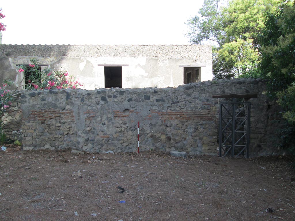 VIII.7.16 Pompeii. July 2012. Entrance doorway in south-east corner. Photo courtesy of Eric Poehler.