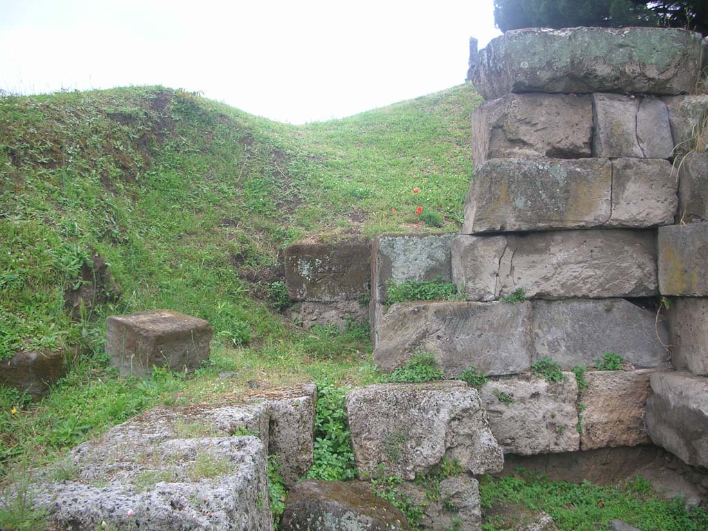 Vesuvian Gate Pompeii. May 2010. South-west corner of upper tower area, looking west. Photo courtesy of Ivo van der Graaff.

