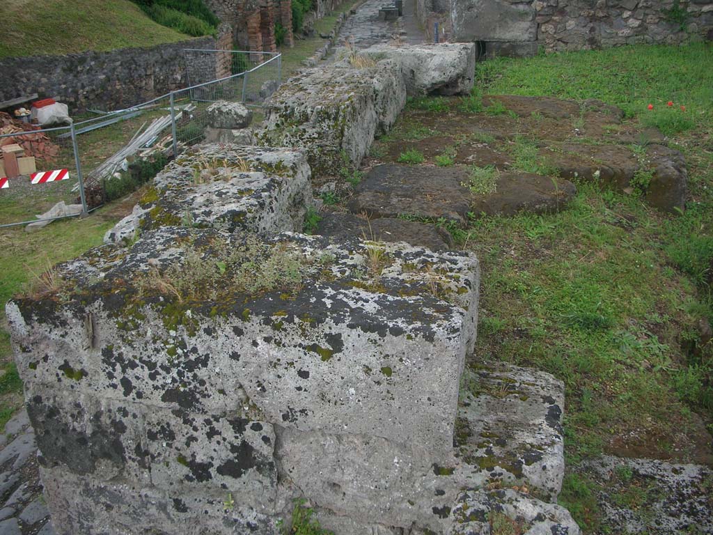 Vesuvian Gate, Pompeii. May 2010. Looking south along upper blocks on west wall. Photo courtesy of Ivo van der Graaff.