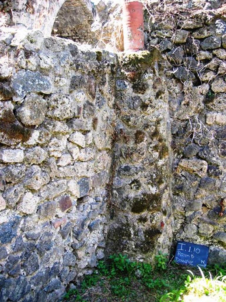 I.1.10 Pompeii. July 2008. Detail of feature down-pipe. Photo courtesy of Barry Hobson.