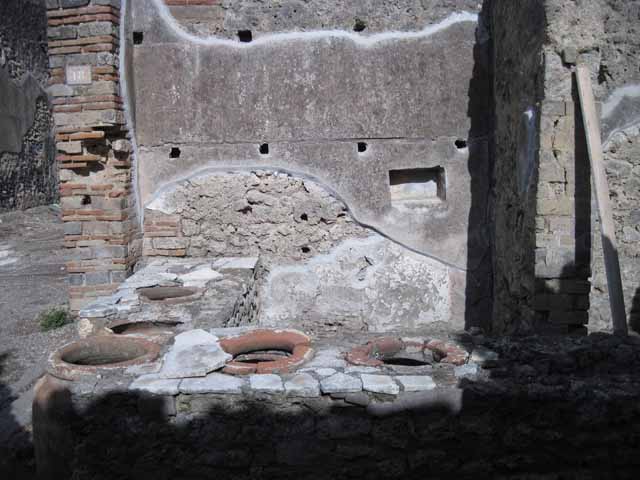 I.2.18 Pompeii. May 2003. East wall of bar. Photo courtesy of Nicolas Monteix.