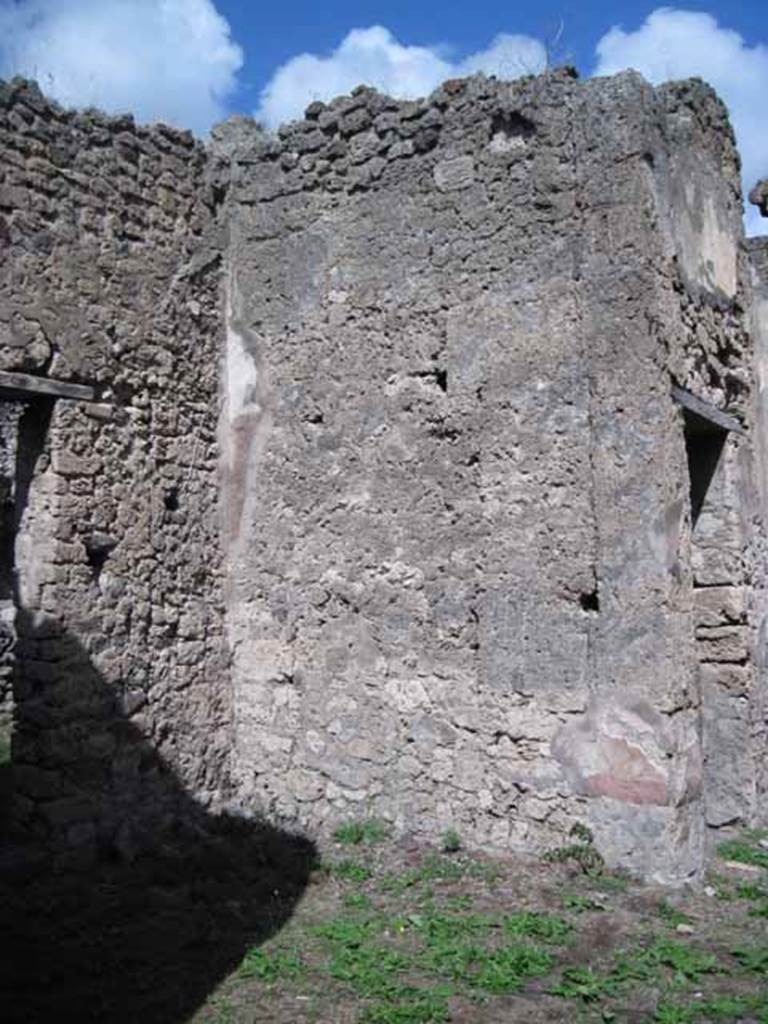 I.2.28 Pompeii. September 2010. East wall and north-east corner of tablinum. Photo courtesy of Drew Baker.
