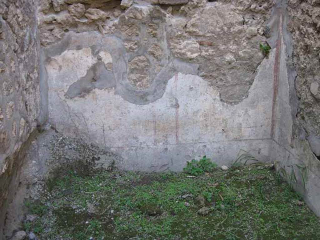 I.2.28 Pompeii. September 2010. North wall of cubiculum in north-east corner of atrium. Photo courtesy of Drew Baker.
