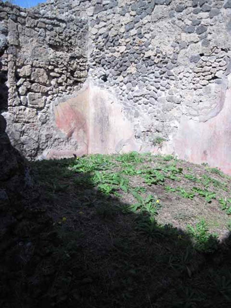 I.2.28 Pompeii. September 2010. North-east corner of room on east side of corridor. Photo courtesy of Drew Baker.
