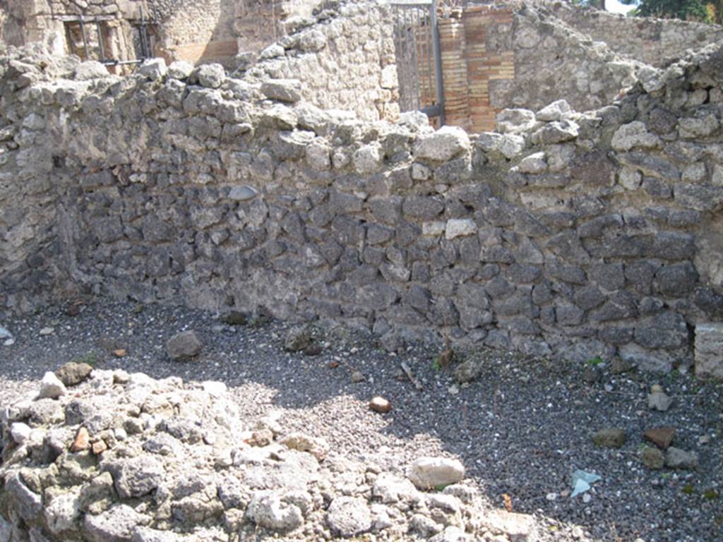 I.3.5 Pompeii. September 2010. Looking across the podium towards the south wall and south-east corner of the entrance room. Photo courtesy of Drew Baker.
