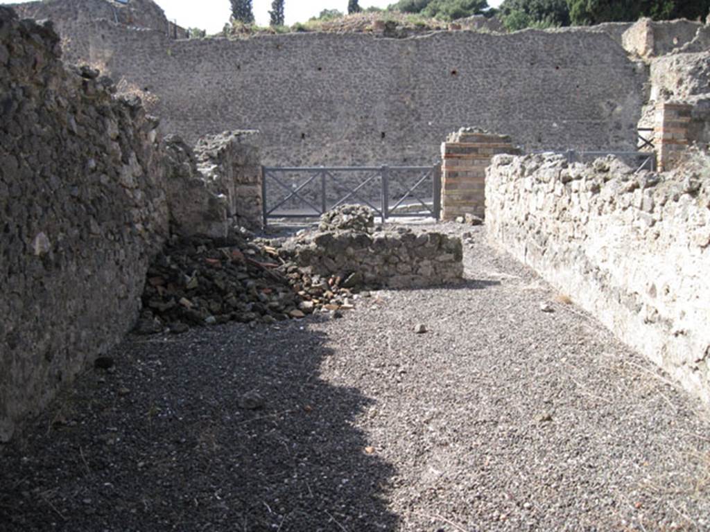 I.3.5 Pompeii. September 2010. Looking west from rear vaulted room towards Via Stabiana. 
Photo courtesy of Drew Baker.
