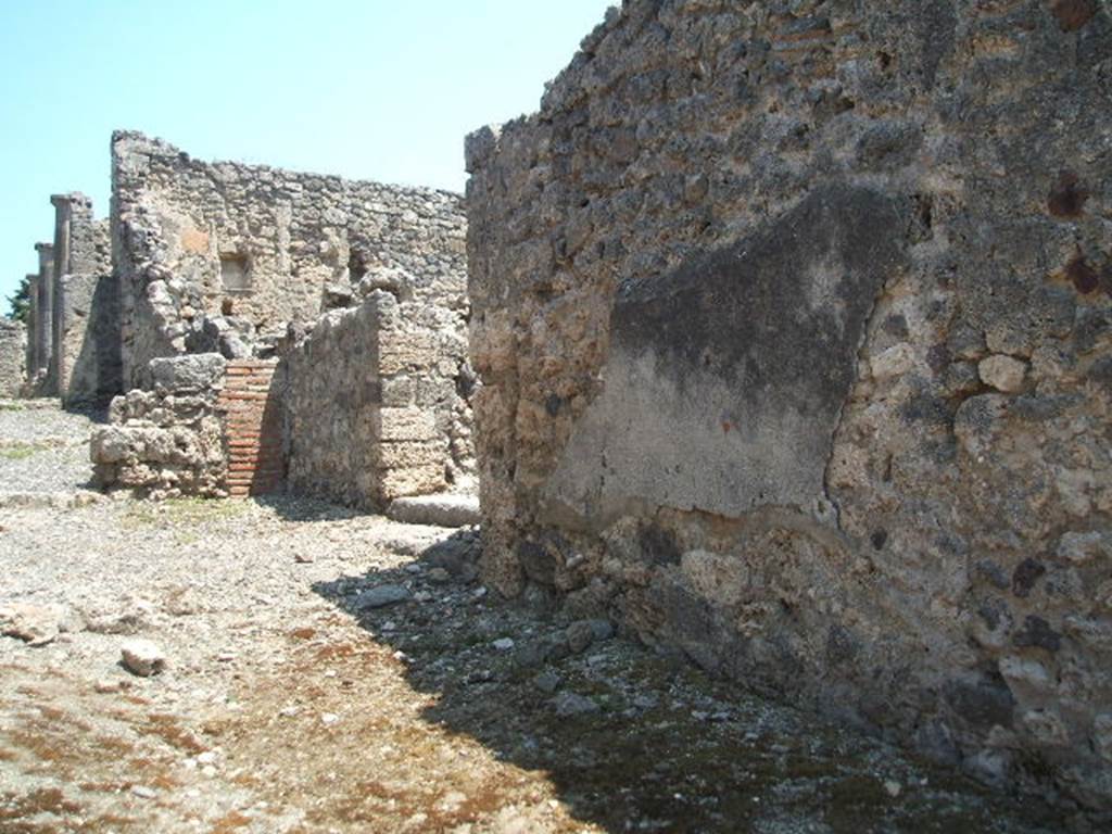 I.3.8 Pompeii. May 2005. Doorway to I.3.8a, on right.