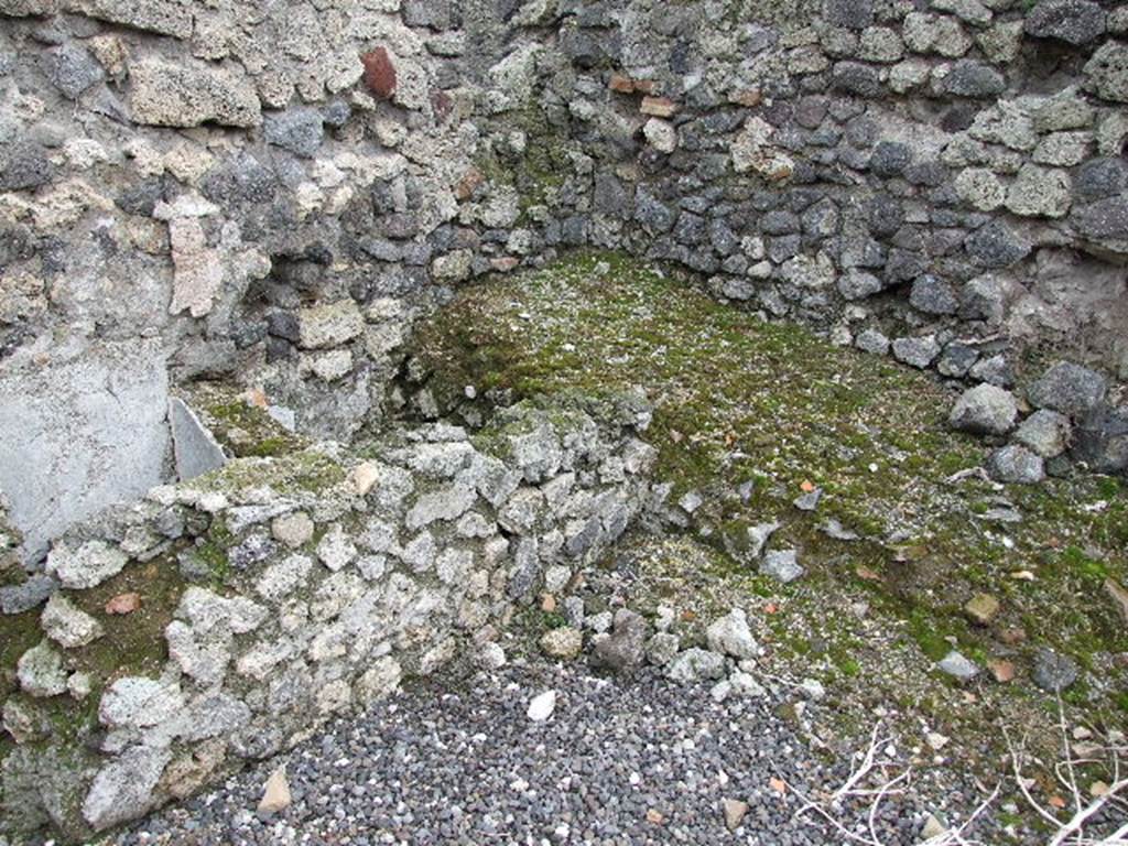 I.3.10 Pompeii. December 2006. South-east corner of room on south side with remains of tubs or vats.