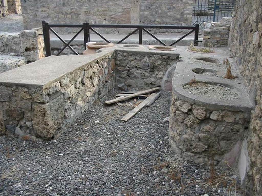 I.3.11 Pompeii. May 2003. Looking west from rear of counter towards Via Stabiana.
Photo courtesy of Nicolas Monteix.
