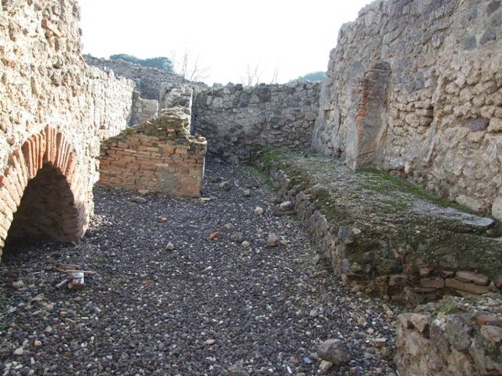 I.3.16 Pompeii.  Fullonica.  Looking south.