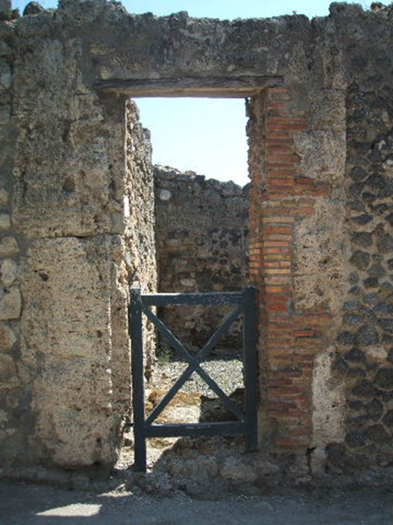 I.3.19 Pompeii. May 2005. Entrance to steps to upper floor.