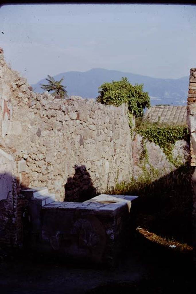 I.3.22 Pompeii. 1961. Looking south towards bar-counter. Photo by Stanley A. Jashemski.
Source: The Wilhelmina and Stanley A. Jashemski archive in the University of Maryland Library, Special Collections (See collection page) and made available under the Creative Commons Attribution-Non Commercial License v.4. See Licence and use details.
J61f0737
