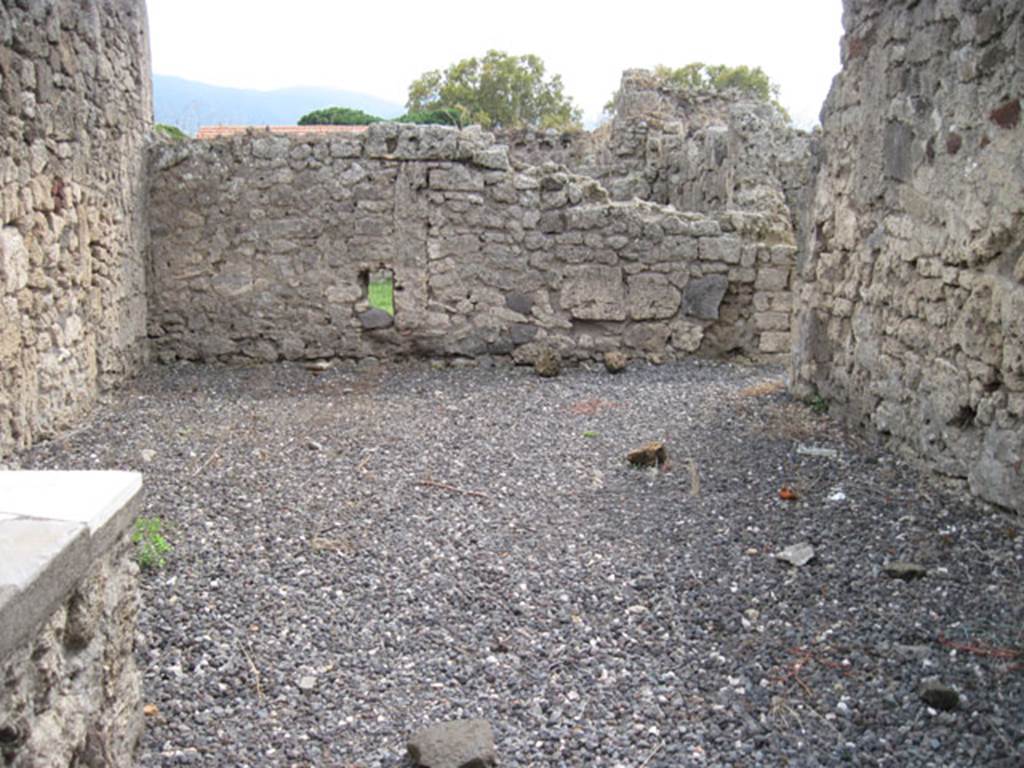 I.3.22 Pompeii. September 2010. Looking south across bar-room from entrance doorway. 
Photo courtesy of Drew Baker.
