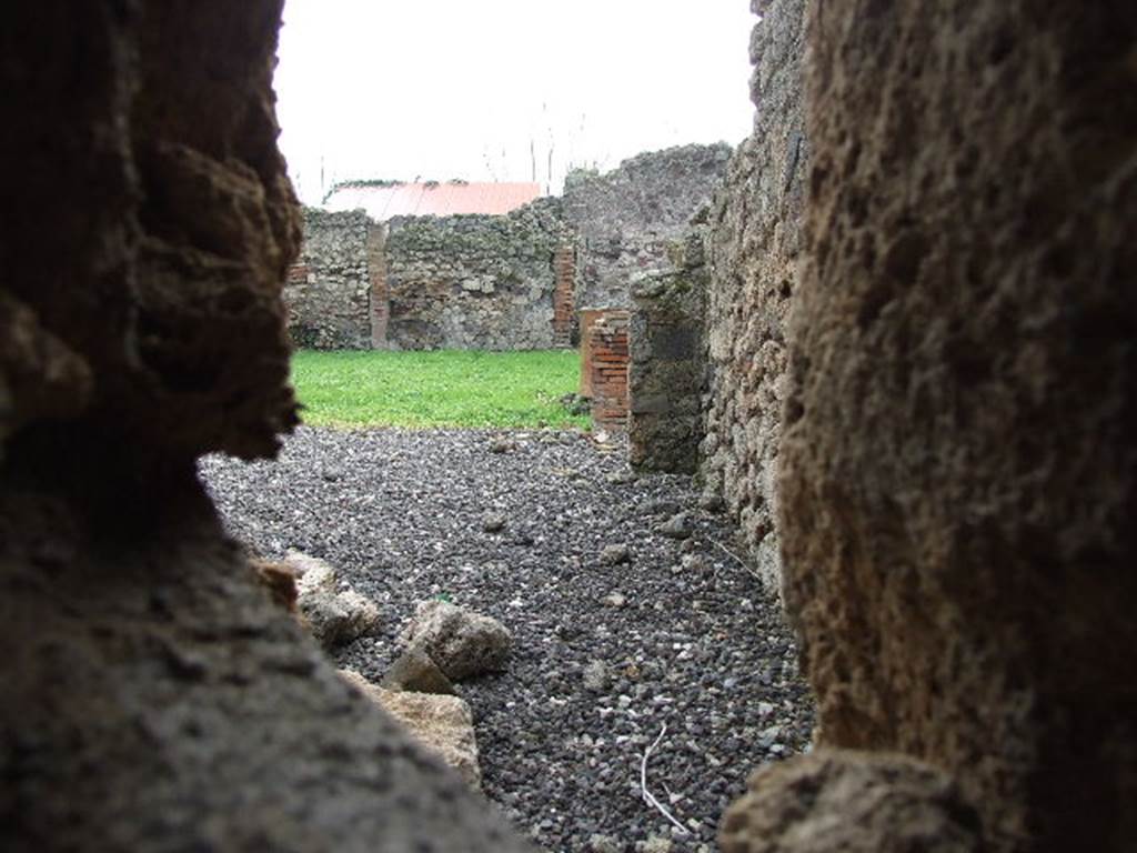 I.3.23 Pompeii. December 2006. Looking south across triclinium towards peristyle from I.3.22.