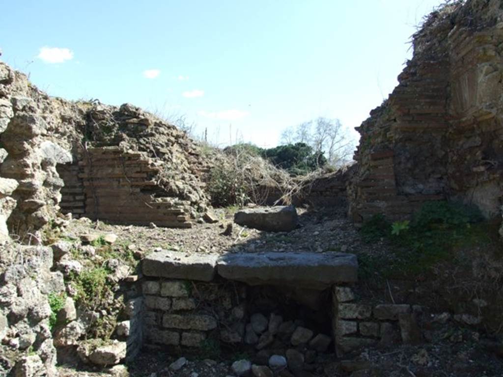 I.3.27 Pompeii.  March 2009. Remains of Oven on south side.