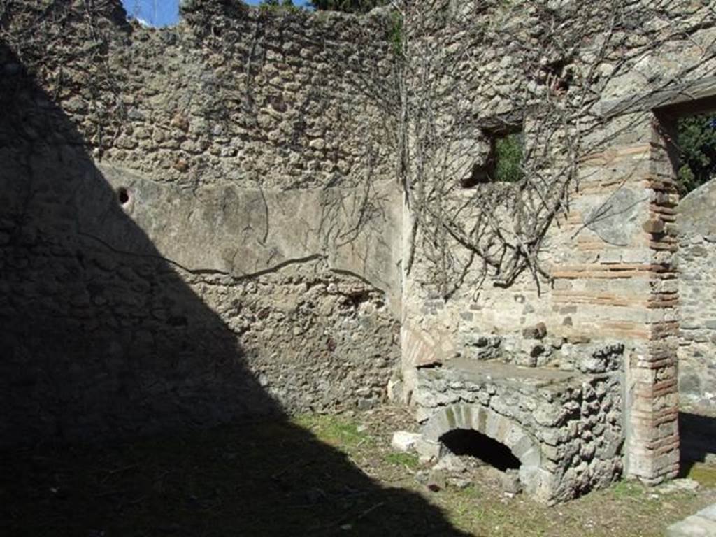 I.3.28 Pompeii. March 2009. Small hearth in north-east corner.