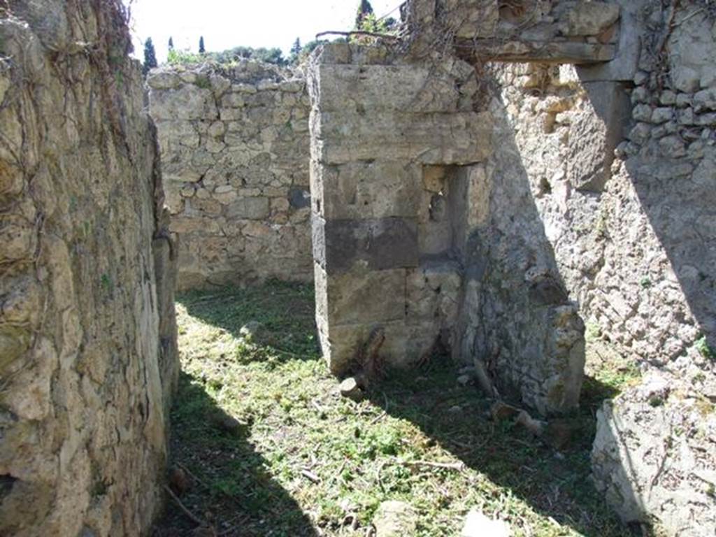 I.3.29 Pompeii.  March 2009. Room 3. Small room or Cubiculum. Looking west, from Room 2.