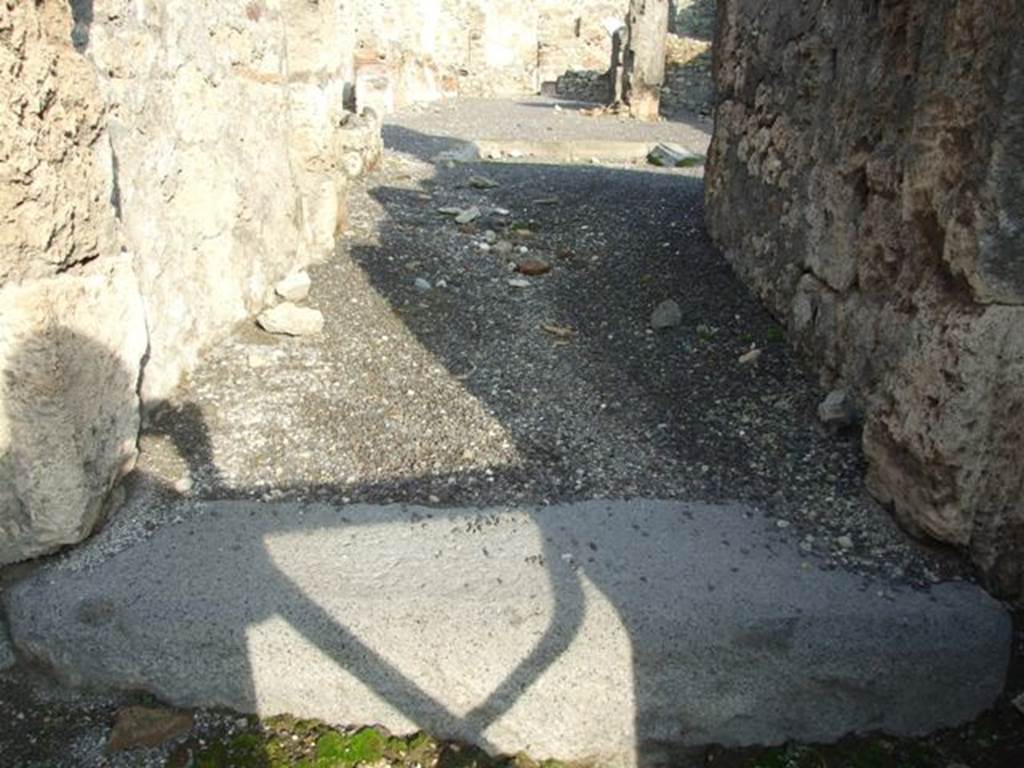 I.4.2 Pompeii. December 2007. Step to entrance corridor leading to atrium.

