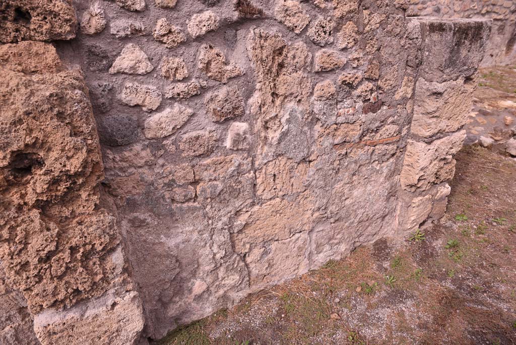 I.4.2 Pompeii. October 2019. Detail of north wall of entrance corridor.
Foto Tobias Busen, ERC Grant 681269 DCOR.
