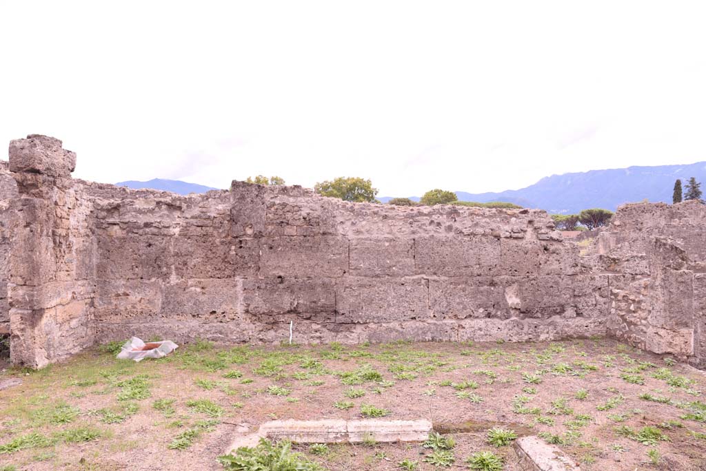 I.4.2 Pompeii. October 2019. Looking towards south wall of atrium.
Foto Tobias Busen, ERC Grant 681269 DCOR.

