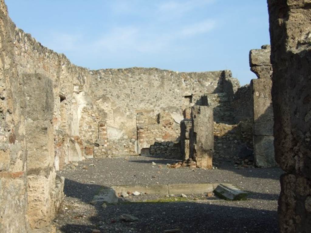 I.4.2 Pompeii. December 2007. Looking east across atrium to tablinum, on left,  and oecus, on the right.
