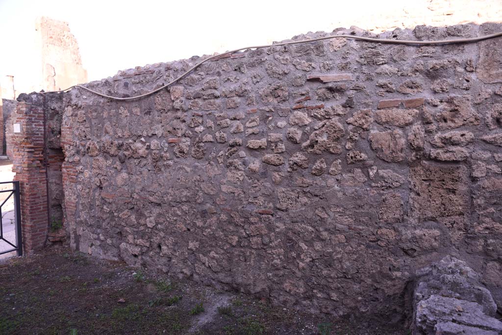 I.4.6 Pompeii. October 2019. North wall of shop-room, at west end.
Foto Tobias Busen, ERC Grant 681269 DCOR.



