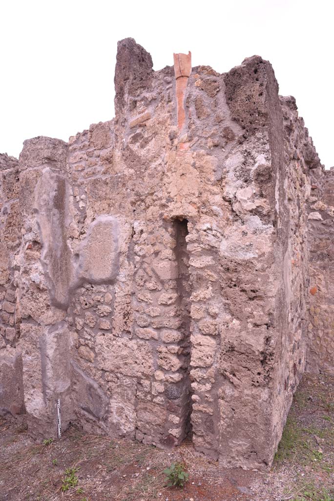 I.4.9 Pompeii. October 2019. Looking towards north side of entrance corridor/fauces, at east end.
Foto Tobias Busen, ERC Grant 681269 DCOR.
