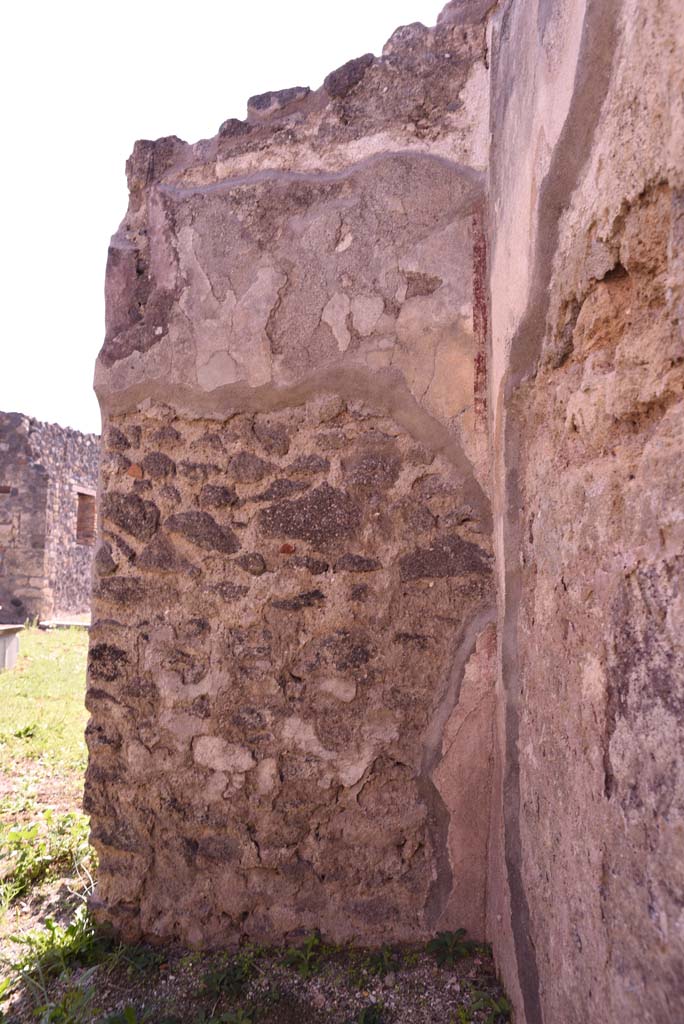 I.4.22 Pompeii. October 2019. South-west corner of room c.
Foto Tobias Busen, ERC Grant 681269 DCOR.
