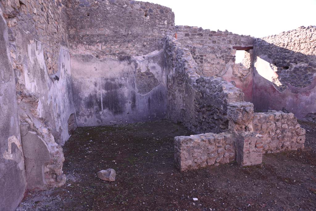 I.4.24 Pompeii. October 2019. Looking south from shop-room towards rear room.
Foto Tobias Busen, ERC Grant 681269 DCOR.
