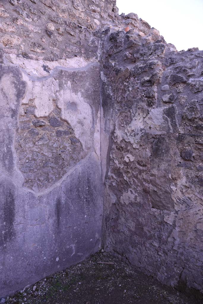 I.4.24 Pompeii. October 2019. South-west corner of rear room.
Foto Tobias Busen, ERC Grant 681269 DCOR.
