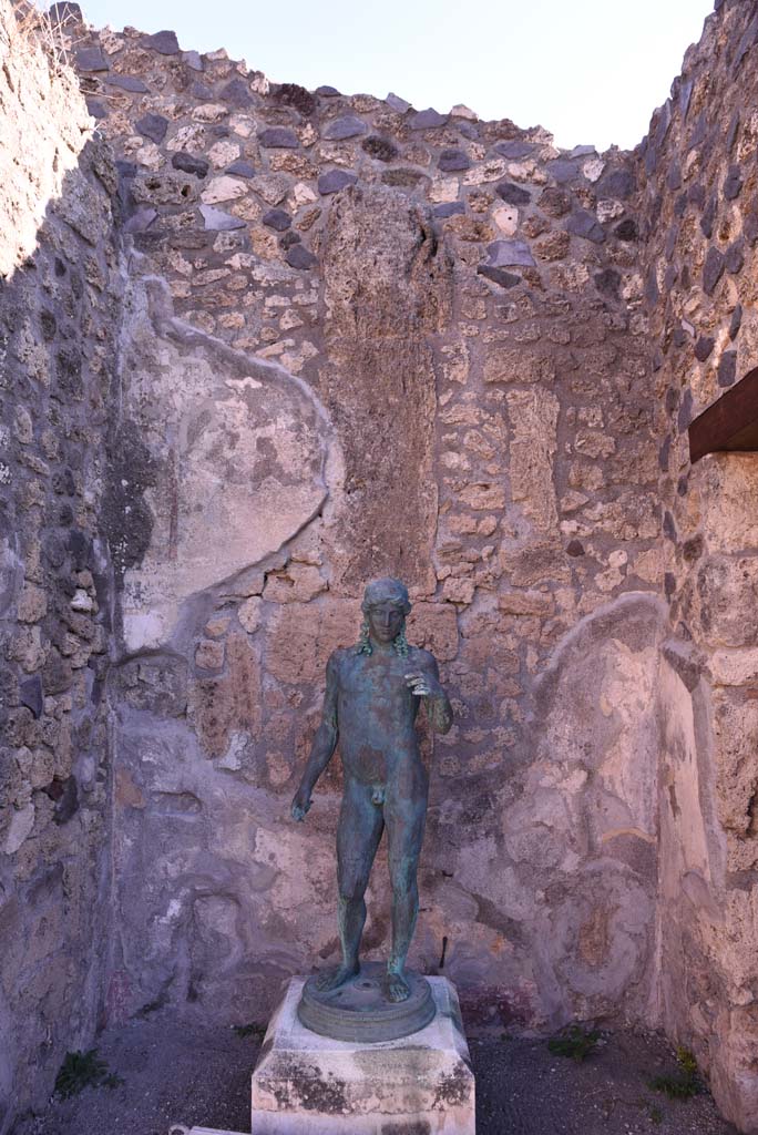 I.4.25 Pompeii. October 2019. Room 33, looking towards east wall.
Foto Tobias Busen, ERC Grant 681269 DÉCOR.
