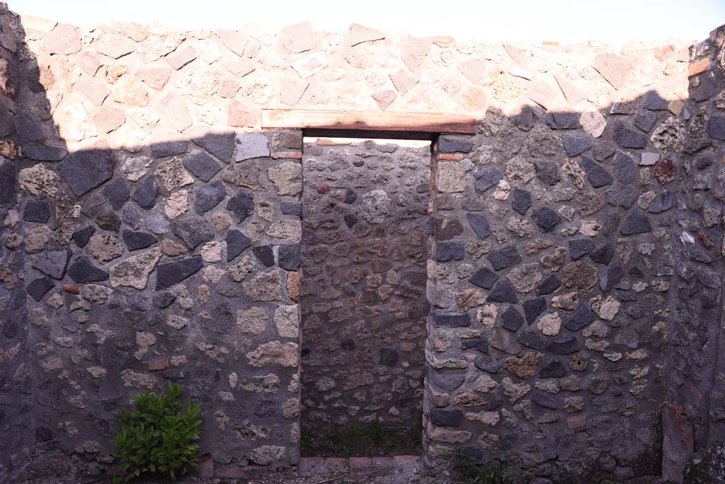 I.4.25/I.4.5 Pompeii. October 2019. Tepidarium 40, looking towards east wall with doorway to Corridor 13A, or unnumbered.
Foto Tobias Busen, ERC Grant 681269 DCOR.

