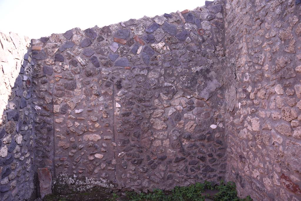 I.4.25/I.4.5 Pompeii. October 2019. Tepidarium 40, looking towards south wall.
Foto Tobias Busen, ERC Grant 681269 DCOR.
