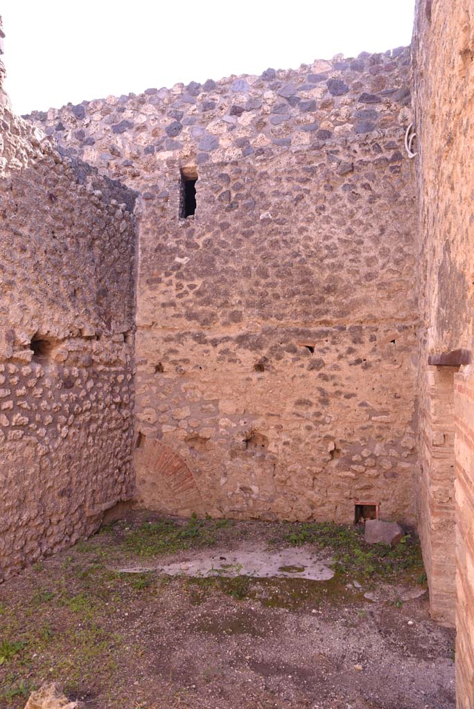 I.4.26 Pompeii. October 2019. 
Looking south across drying room, with doorway from shop-room, on right. 
Foto Tobias Busen, ERC Grant 681269 DCOR.
