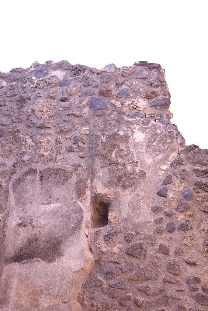 I.4.26 Pompeii. October 2019. Detail from upper west wall.
Foto Tobias Busen, ERC Grant 681269 DCOR.
